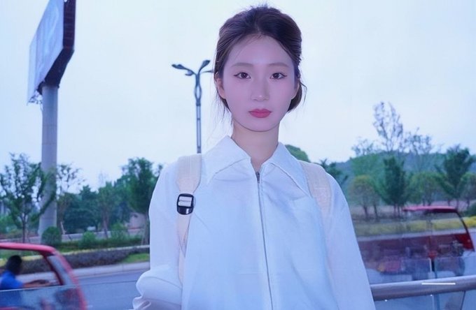 长相漂亮气质出众，身材丰满性感，少妇酒店偷情啪啪，大鸡巴男战斗力超强，大力操逼高潮颤抖，销魂浪叫连连。 图片 1